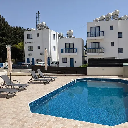 Apartment Cosy In Kato With Pool Access *
